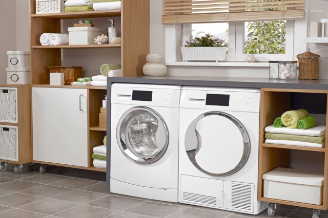 A washer and dryer in a laundry room 